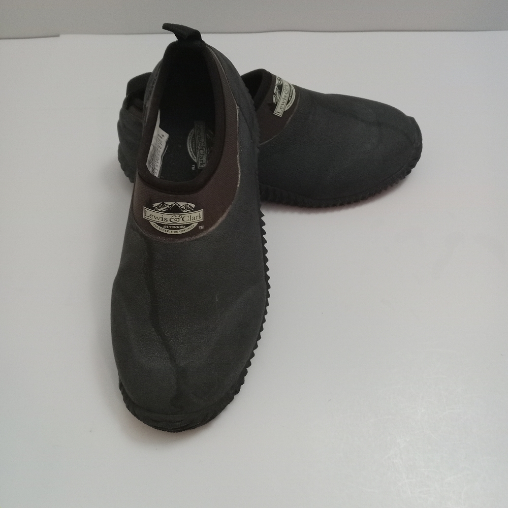 Lewis & Clark Women’s size 7 Gray Outdoor Shoes Boating Swim Shoes Rain Shoes